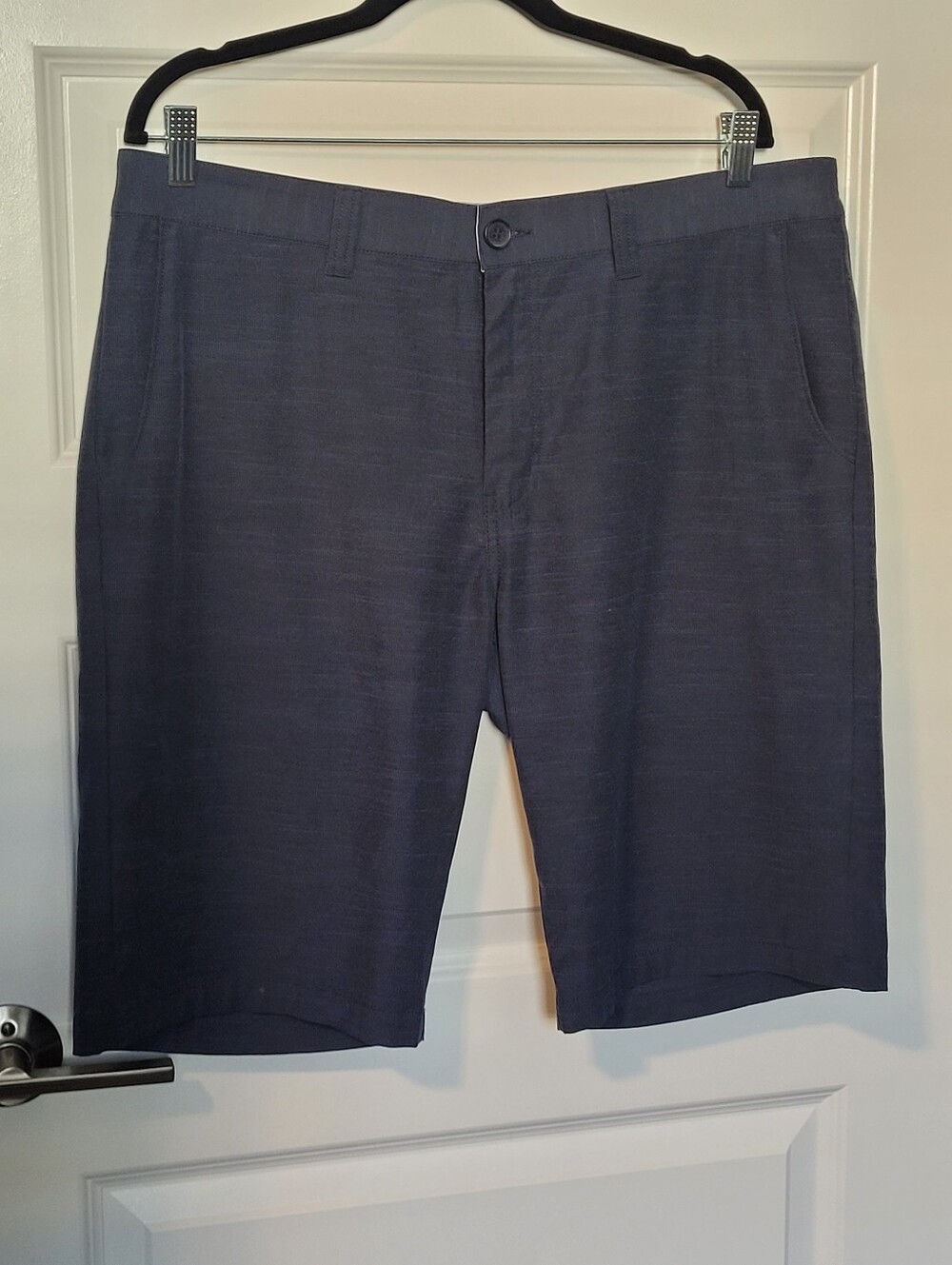 Travis Mathew Men's Golf Shorts – Size 36 – Navy
